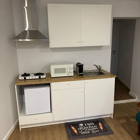 4 Seasons Apartman Marinha das Ondas