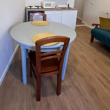 4 Seasons Apartment *